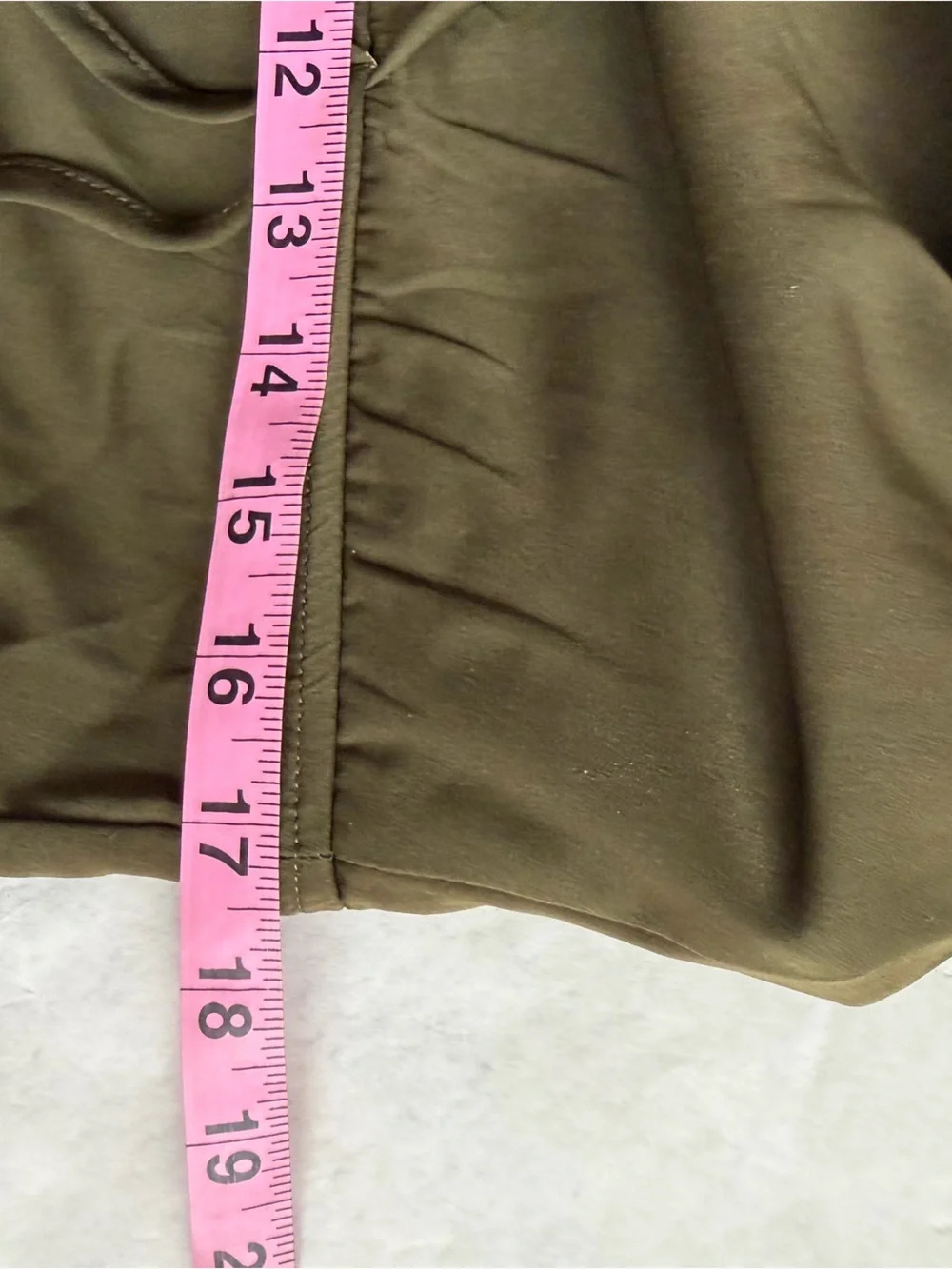 Tobi Olive Green Surplice Romper Shorts Medium Elastic Waist Lightweight Casual - Picture 10 of 15